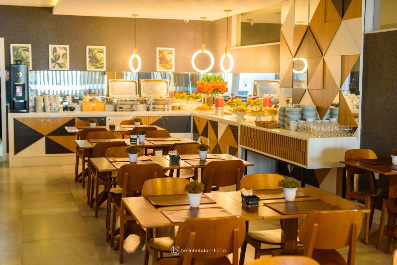 Dm Hotel Propria Luaran gambar